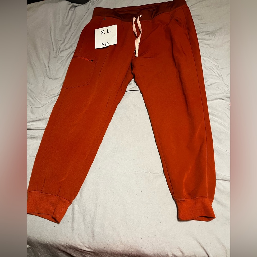 Clay Figs Joggers XL